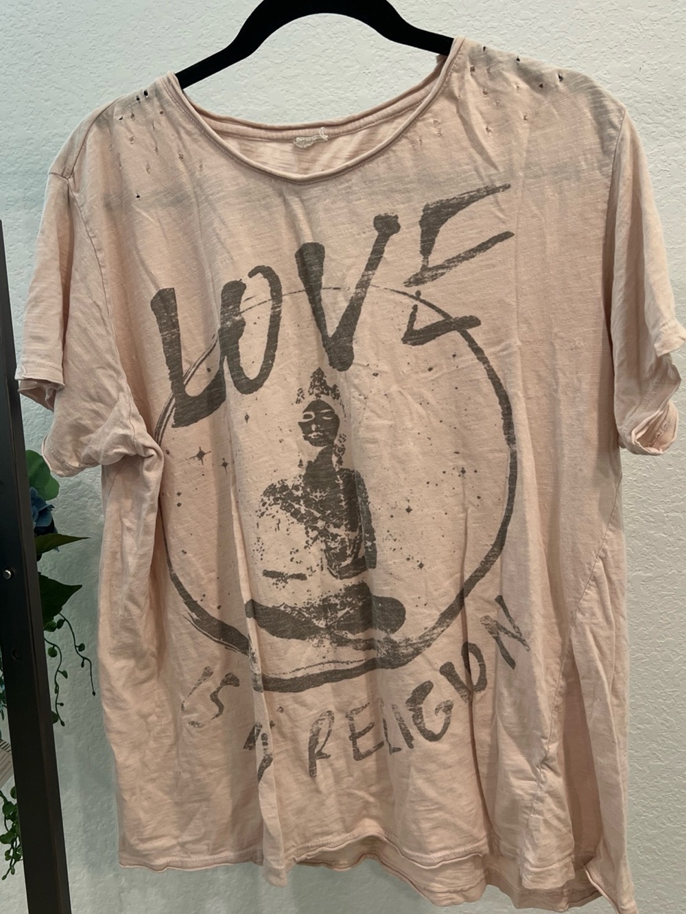 Magnolia Pearl Pale Blush Graphic 'LOVE' Tee (item 24.3)